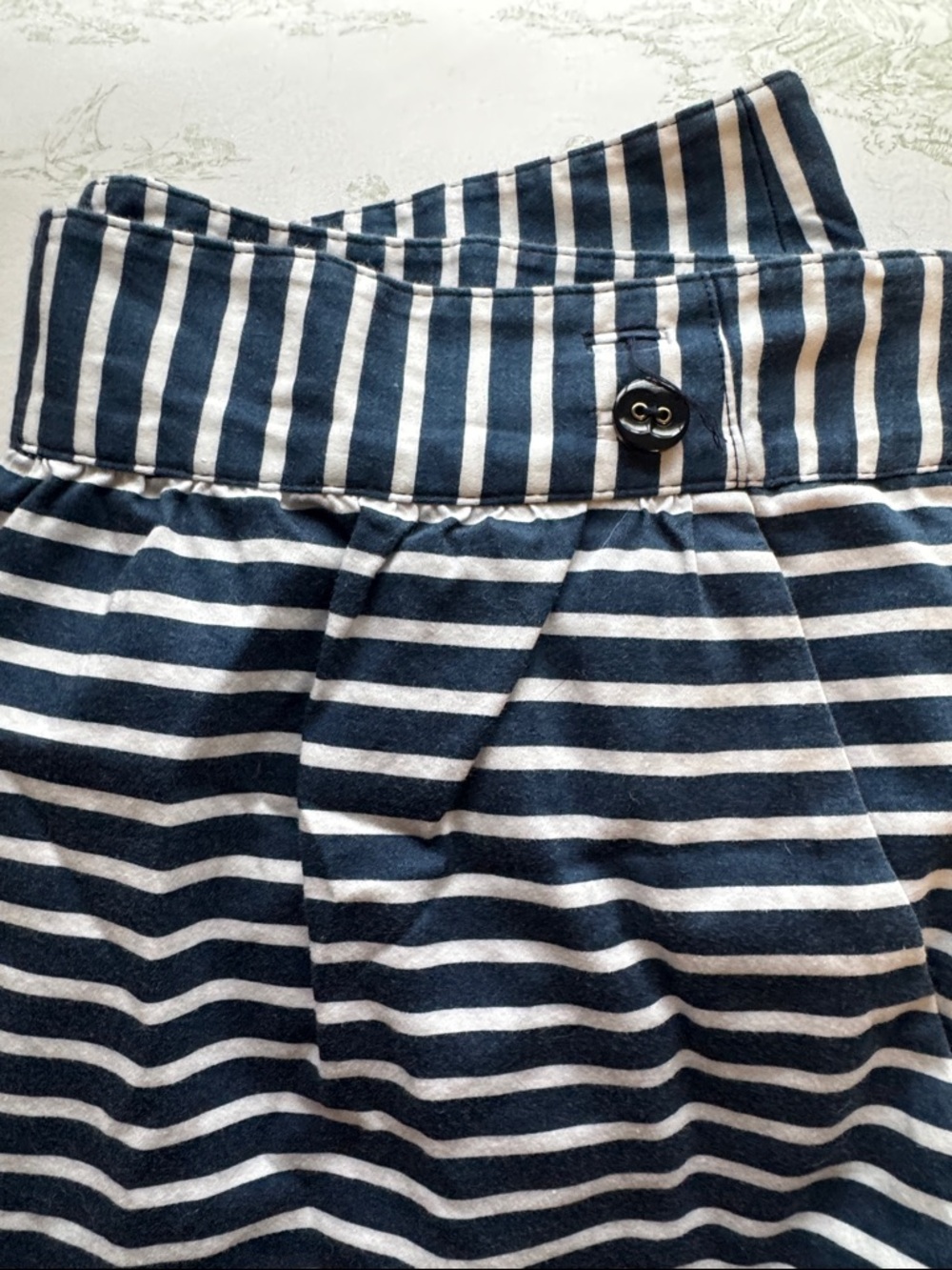 Vineyard Vines Navy and White Striped Skirt - Picture 3 of 3